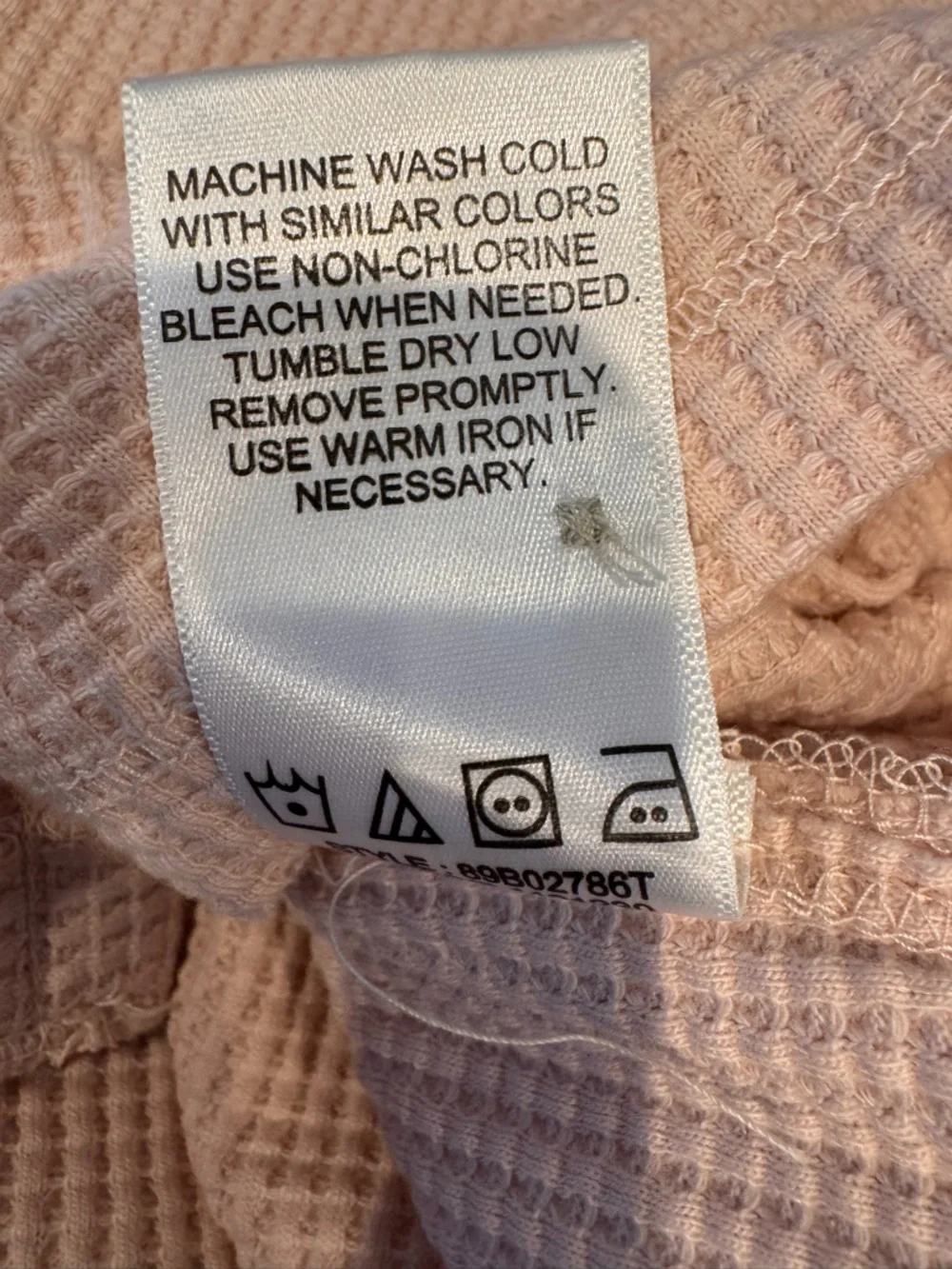 NWT C&C California Waffle Knit Pink Button Down Size M - Picture 8 of 8